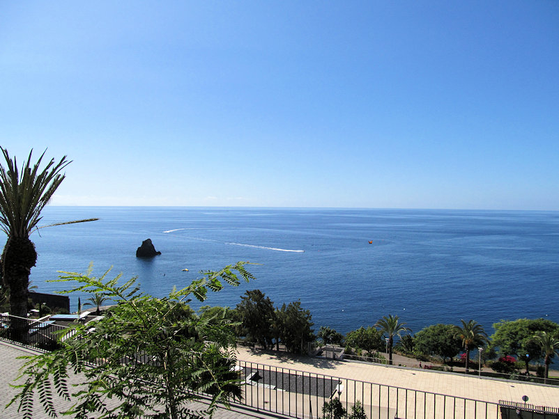 Wo der Atlankik mit der Himmel verschmilzt Wo der Atlankik mit der Himmel verschmilzt
